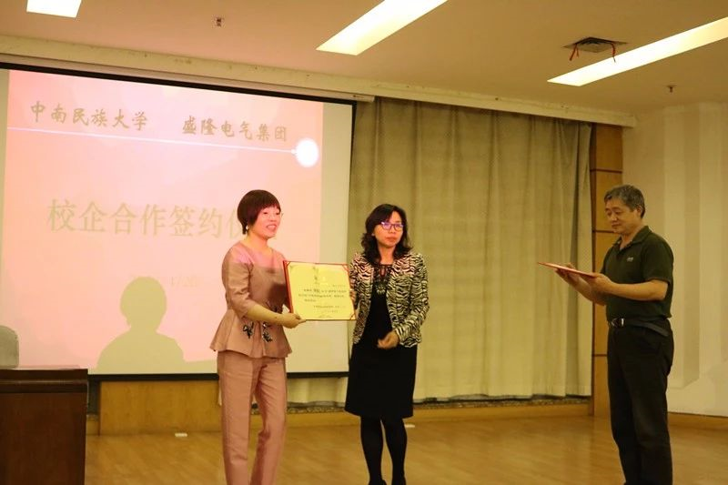 1527489433134452.png blob.png